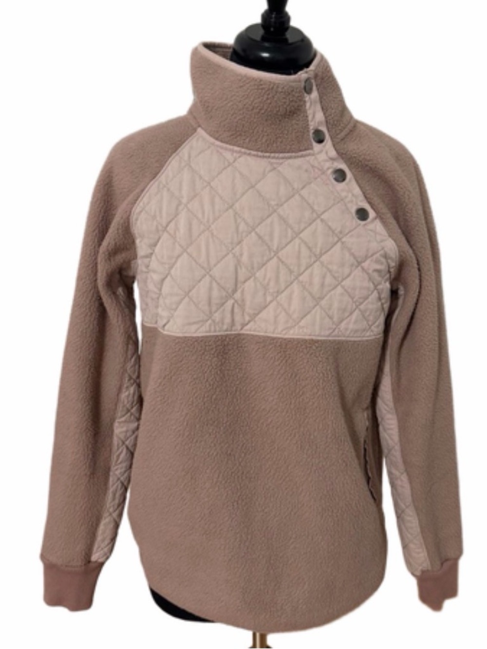 Abercrombie & Fitch Quilted Sherpa Snap Pullover — Size M